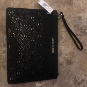 🆕NWT Michael kors clutch